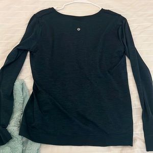 Lululemon Swiftly Relaxed Long Sleeve Tee Run blue size 8